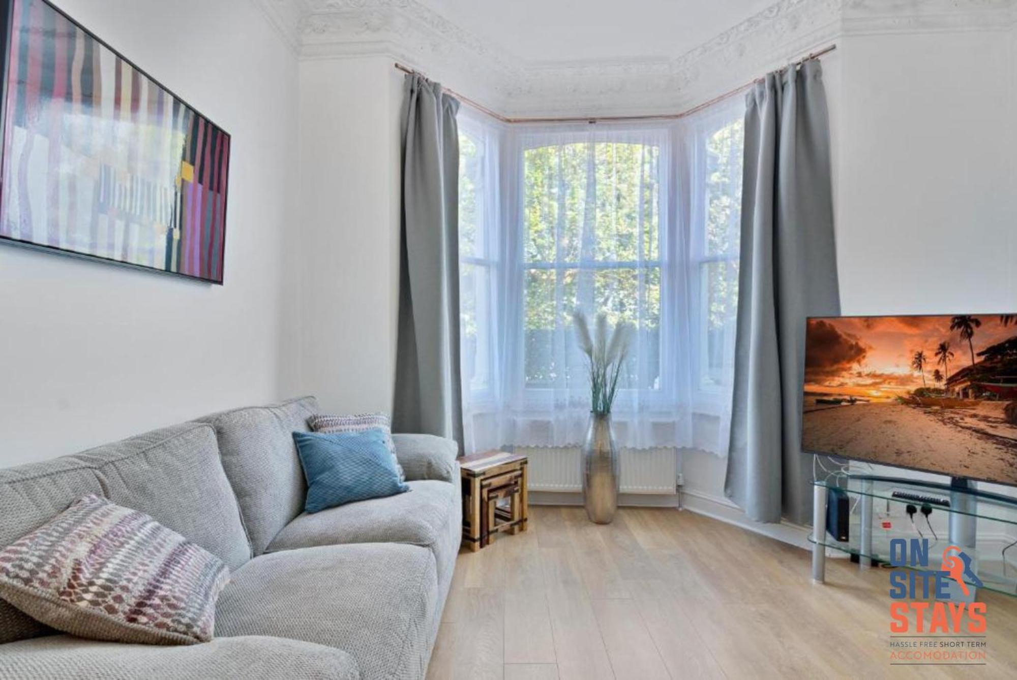 Onsitestays - Tranquil 2 Bedroom Apartment With Large Kitchen, Private Garden Near Wimbledon Station 伦敦 外观 照片