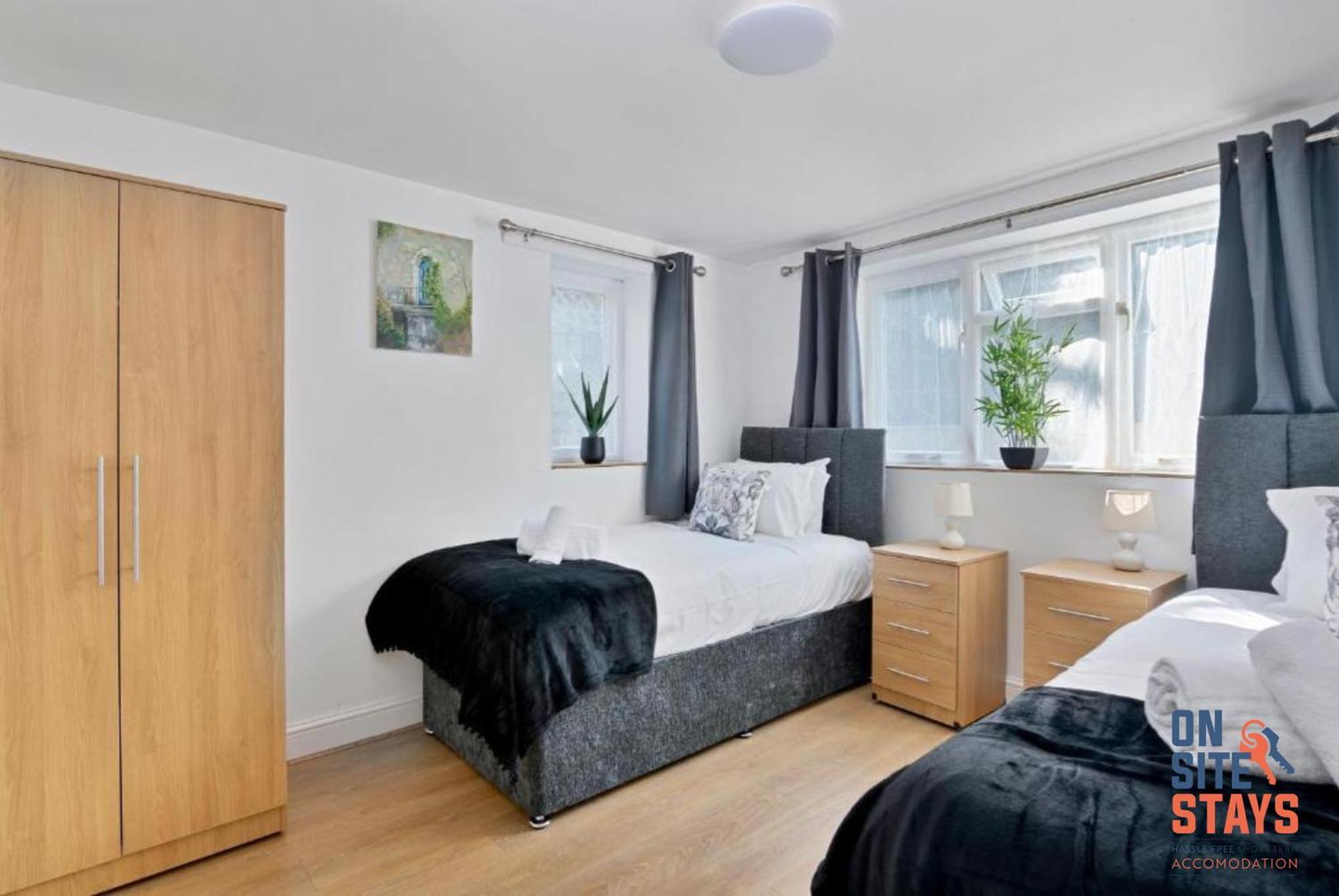 Onsitestays - Tranquil 2 Bedroom Apartment With Large Kitchen, Private Garden Near Wimbledon Station 伦敦 外观 照片