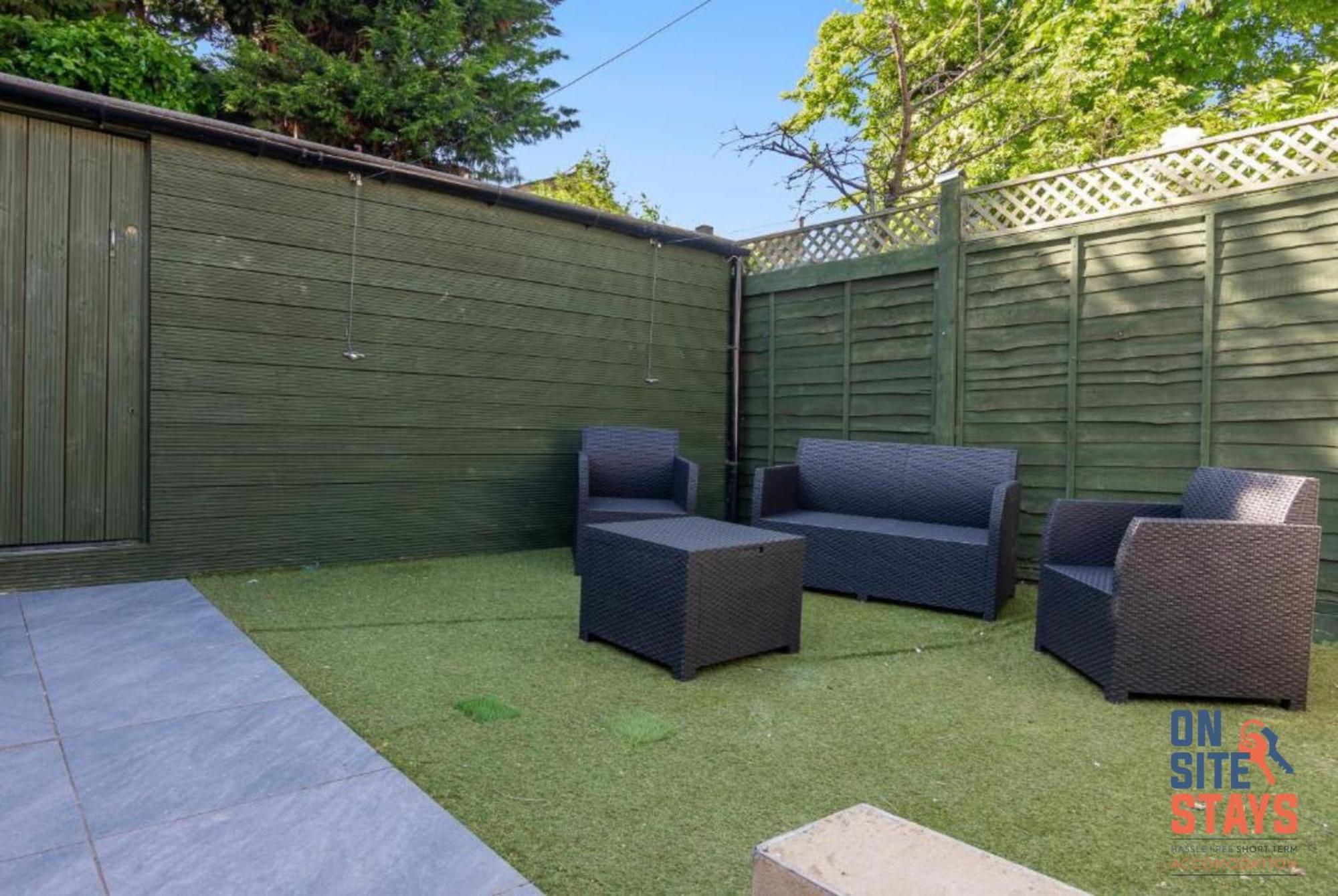 Onsitestays - Tranquil 2 Bedroom Apartment With Large Kitchen, Private Garden Near Wimbledon Station 伦敦 外观 照片