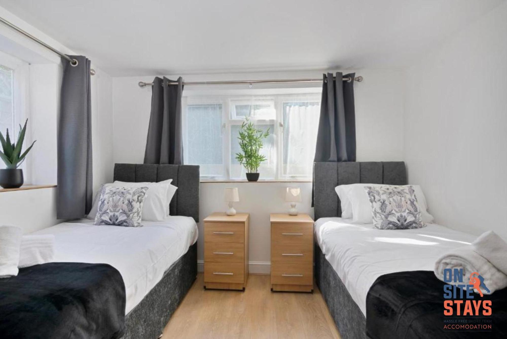 Onsitestays - Tranquil 2 Bedroom Apartment With Large Kitchen, Private Garden Near Wimbledon Station 伦敦 外观 照片